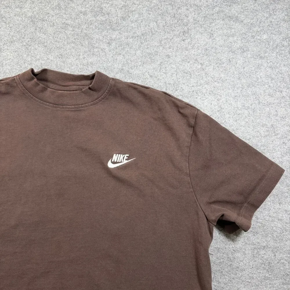 Nike women brown